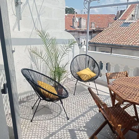 Les Terrasses Apartment *